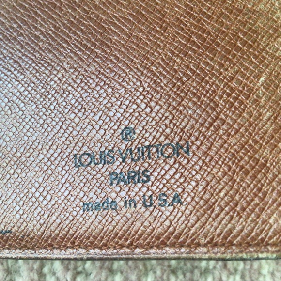 Authentic Louis Vuitton Monogram Wallet - Picture 4 of 10